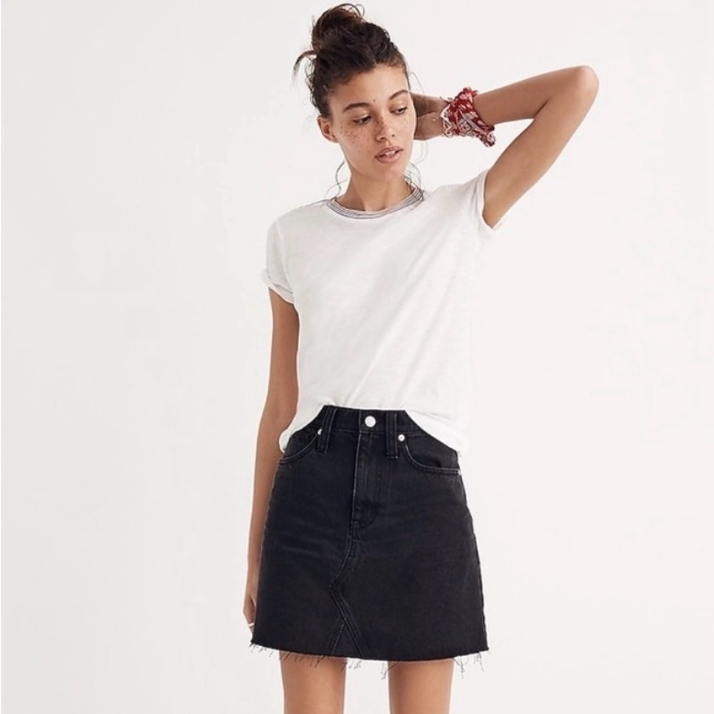 MADEWELL Denim Frisco Mini Skirt Lunar Wash Black Jean Raw Hem Size 27